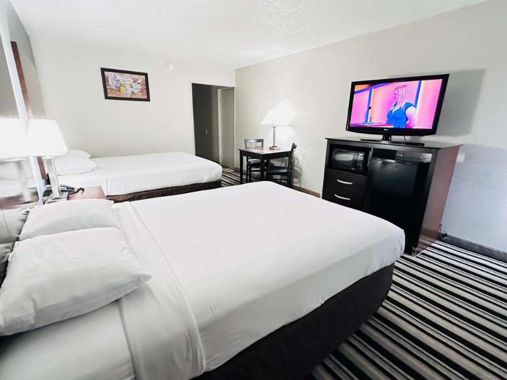 Econo Lodge Image 21