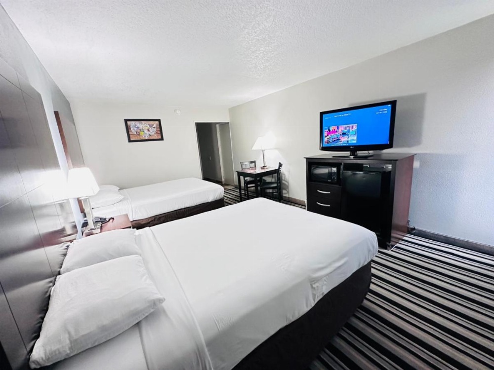 Econo Lodge Image 24