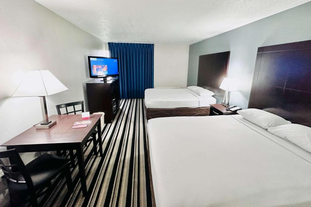 Econo Lodge Image 27