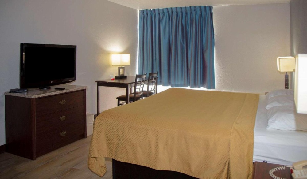 Econo Lodge Image 29