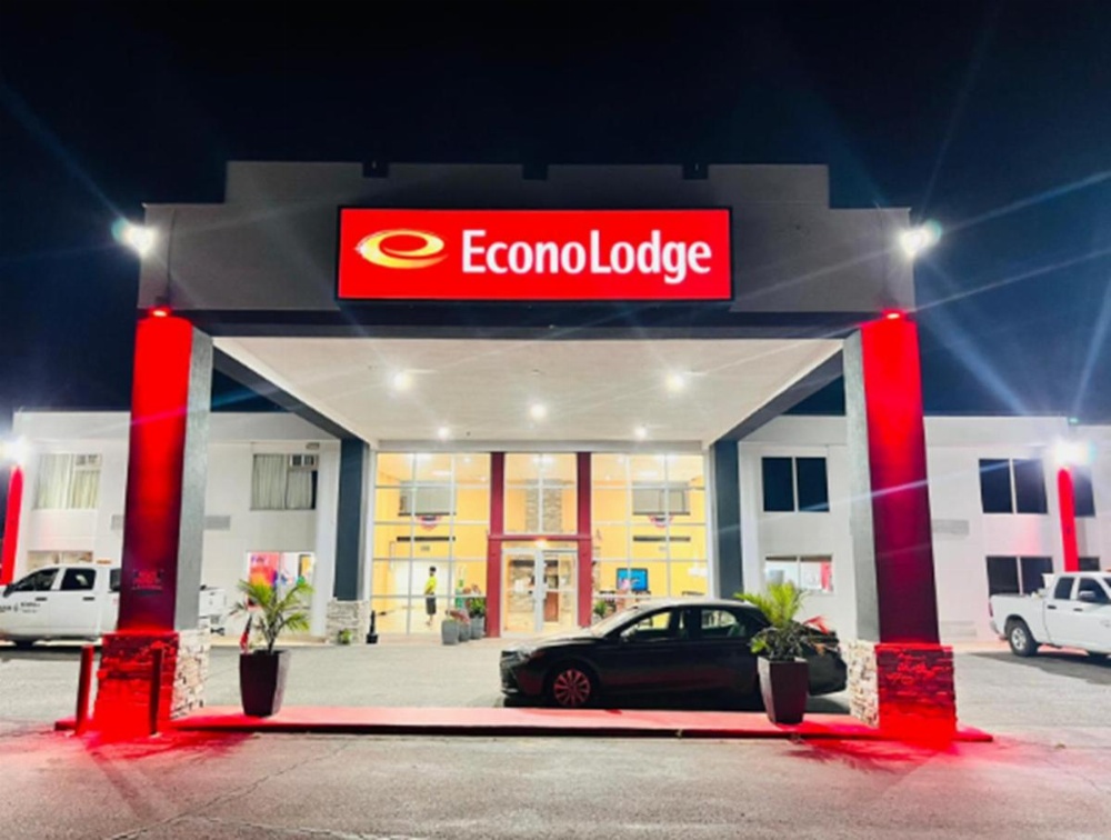 Econo Lodge Image 40